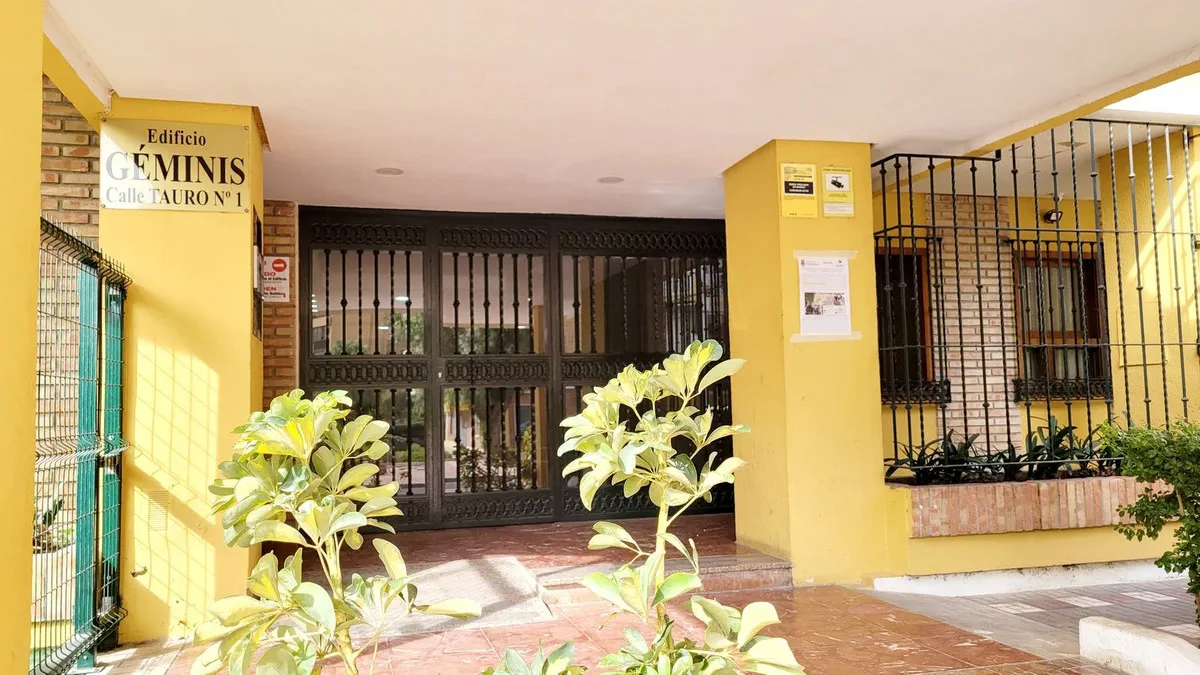 R4968892-1