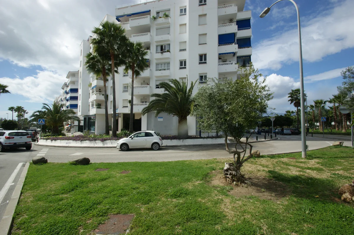 R3436237-1