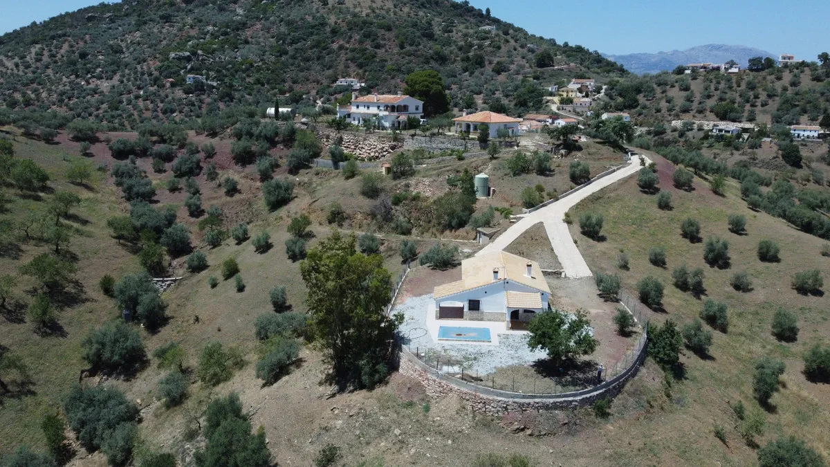 R4361845-1
